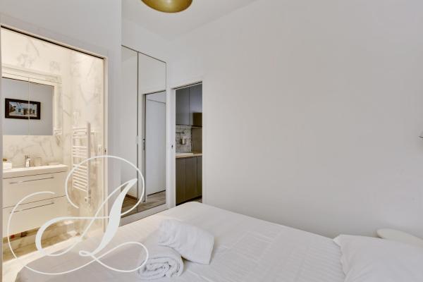 Φωτογραφία 8: Roxane, 2 chambres dont une en souplex Paris 14e