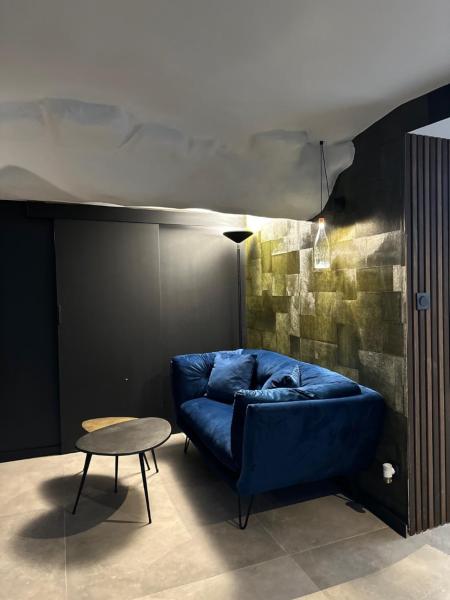 На фото показан объект Studio luxe dans le vignoble, расположенный в городе Chamery.