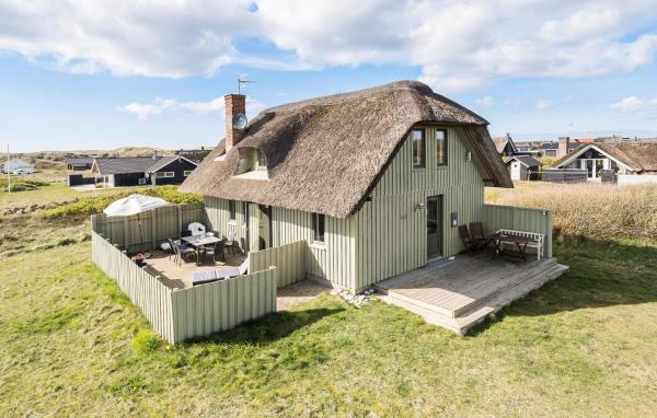 A la foto es mostra l'objecte Awesome Home In Harboøre With Wifi situat a la ciutat de Harboør.