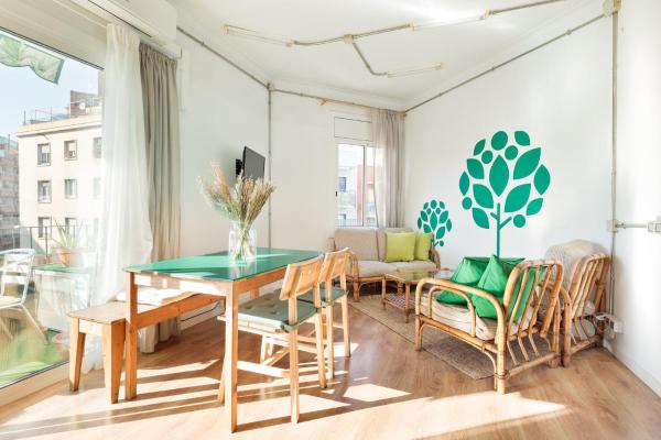 Eulalias Lodges Barcelona, Barcelona