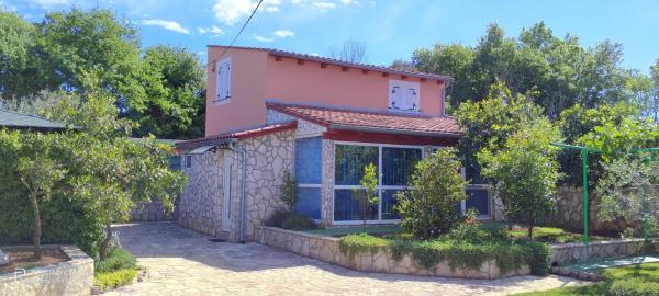 House Vugrinec With Garden And Parking - Ližnjan