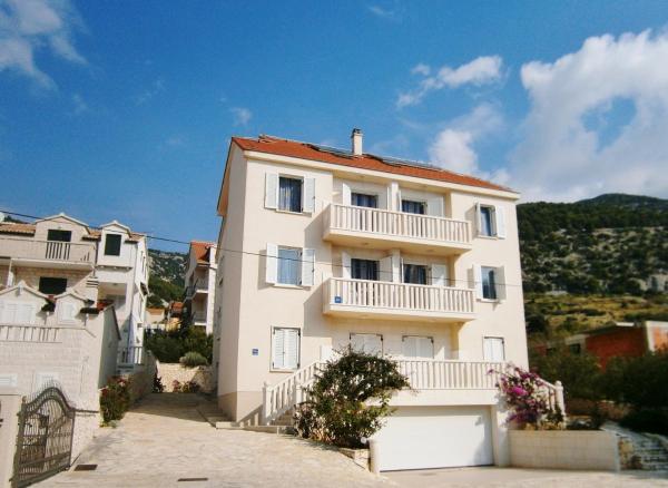 Apartments As - Brač