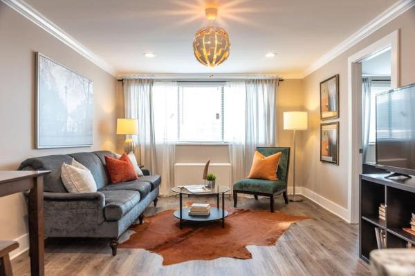 På billedet ses objektet ATL Downtown 2BR King Bed Free Parking LM1008 beliggende i byen Atlanta.