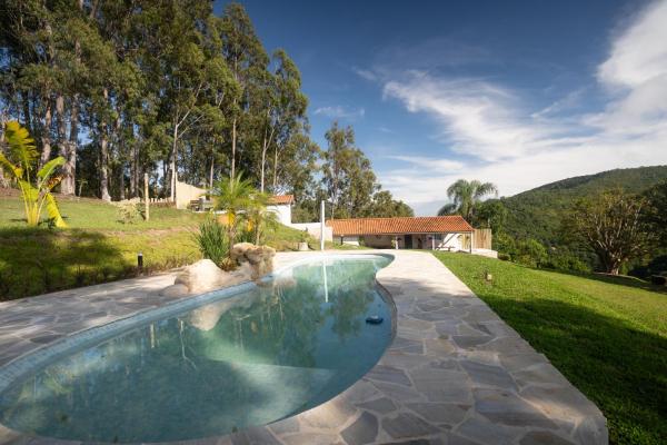 A la foto es mostra l'objecte Cabana do Alto - Design e Aconchego na Natureza situat a la ciutat de Coqueiros.