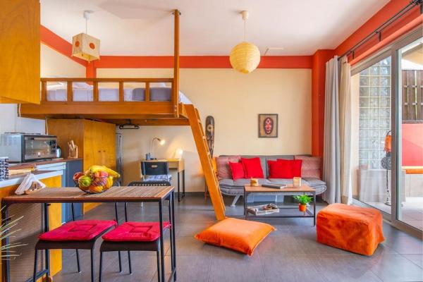 The HostMaster Ethnic Touch Feel Studio, Athens