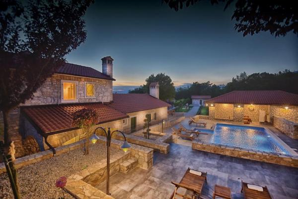 På billedet ses objektet Villa Škavre by IstriaLux beliggende i byen Kršan.