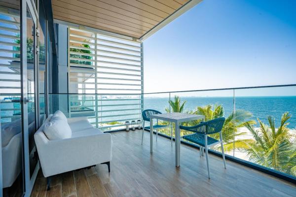 Na fotografii je vidět objekt Nasma Luxury Stays - Gorgeous Waterfront Apt With Incredible Sea Views nacházející se ve městě Dubaj.
