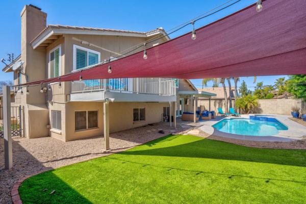 A la foto es mostra l'objecte Extravagant 5Bedroom-Phoenix Home w Pool-KingBeds situat a la ciutat de Phoenix.