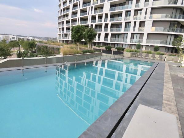 A la foto es mostra l'objecte Entire Apartment in Waterfall, South Africa situat a la ciutat de Midrand.