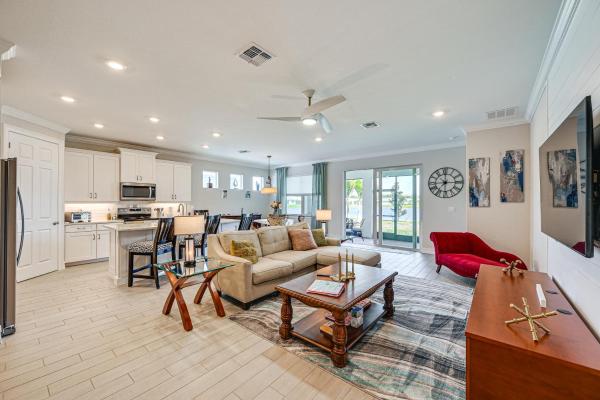 A la foto es mostra l'objecte Pet-Friendly Naples Home with Resort-Style Pool situat a la ciutat de Lely Resort.