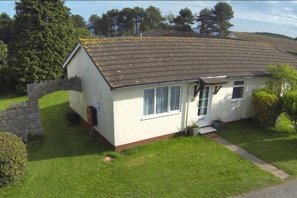 På billedet ses objektet Landscove Cottage beliggende i byen Brixham.