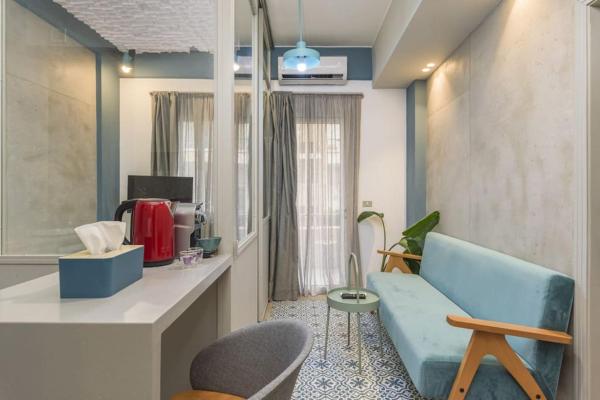 Auf dem Foto ist das Objekt Cranberry 1-BR Toot in Mar Mikhael in der Stadt Beirut zu sehen.