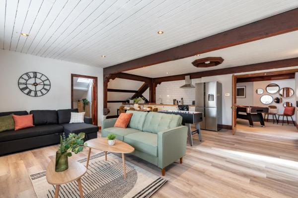A la foto es mostra l'objecte Madison House - Converted Church 5 Bed Pontypool situat a la ciutat de Pontypool.