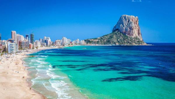 A la foto es mostra l'objecte Home SEA&DREAMS Ifach situat a la ciutat de Calp.