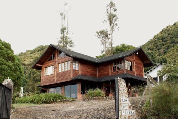 Kuvassa näkyy kohde Los de Arriba Hotel Cabaña familiar con piscina en Calima, joka sijaitsee kaupungissa Ríobravo.