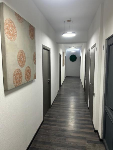 Na zdjęciu widoczny jest obiekt One Day Hostel położony w mieście Erywań.