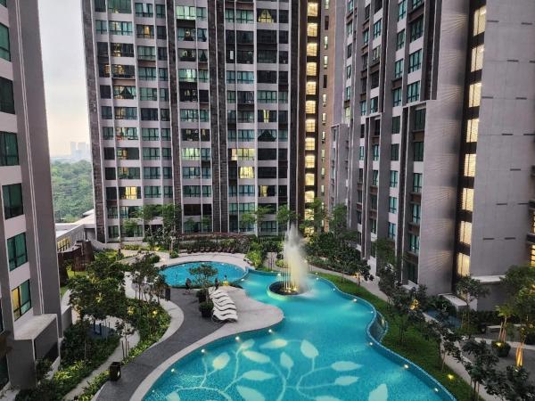 Cubic Botanical Suites Bangsar South by HomeBrickz, Kuala Lumpur