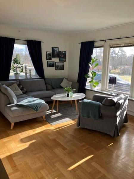 На фото показан объект Lantligt hus nära Isaberg, расположенный в городе Algutstorp.