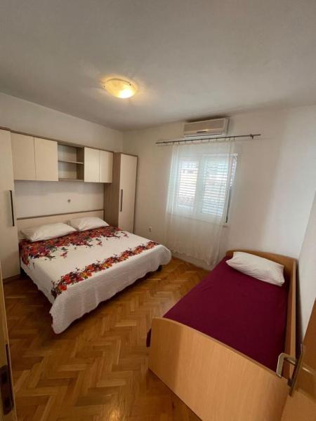 På bildet vises objektet Apartment Martina Tučepi som ligger i byen Tučepi.