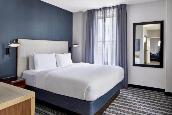 Foto 3: Courtyard by Marriott Nashville Downtown