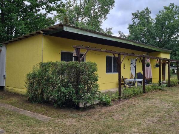 Στη φωτογραφία φαίνεται το αντικείμενο at Bauernsee Modern retreat που βρίσκεται στην πόλη Kagel.