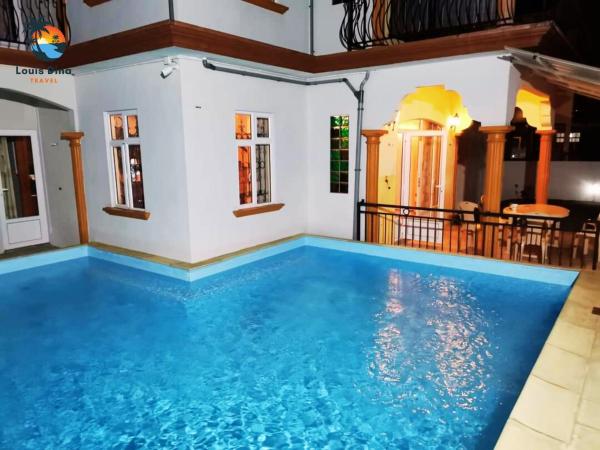 Charismatic 6-beds Private Spacious Family Villa With Private Big Pool Near Beach Flic En Flac - Maurice