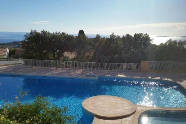 A la foto es mostra l'objecte Très joli appartement T2 40 m2 avec piscine situat a la ciutat de La Croix-Valmer.