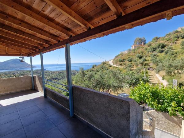 A la foto es mostra l'objecte Archontoula's villa situat a la ciutat de Khalíkia.