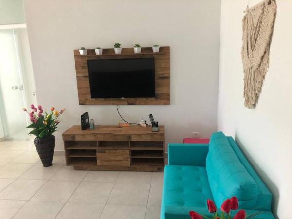 Apto Ubatuba Próximo Praias, Piscina, A/c, Wi-fi. - Ubatuba