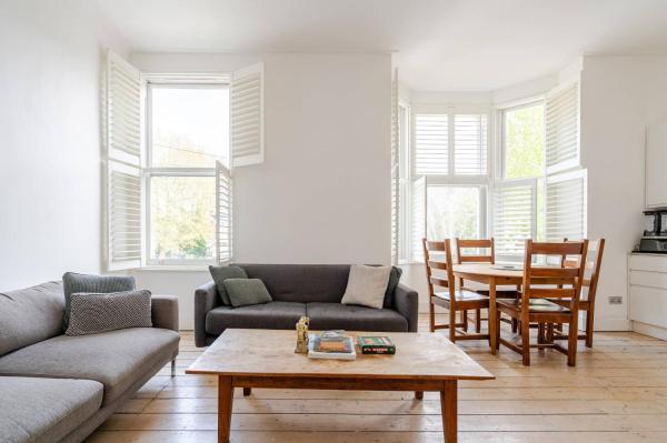 Blue Valley House, London