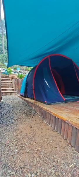 A la foto es mostra l'objecte Wulandari Riverside situat a la ciutat de Riunggunung.
