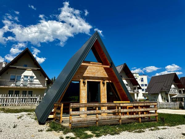 The photo shows the Vlasic Odmor - Lacky located in the city of Kutlovac.