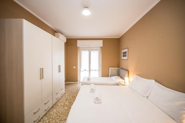 ShortMi Canonica, Mailand