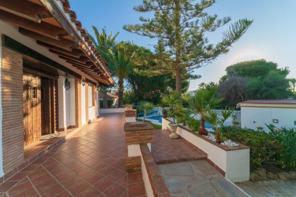 Villa Beachside, Marbella