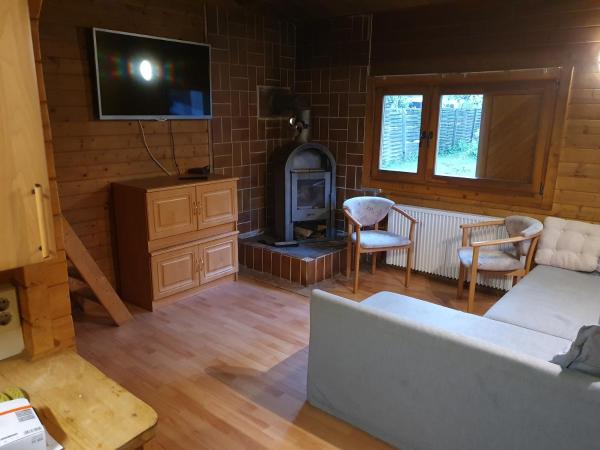 På bilden syns objektet Ferienwohnung Monteurzimmer som ligger i staden Glienicke.