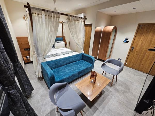 Hotel Nova Palm, Rajkot