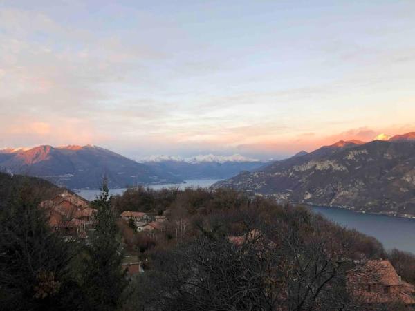 Na zdjęciu widoczny jest obiekt Andrea’s Lake View House - Bellagio położony w mieście Civenna.