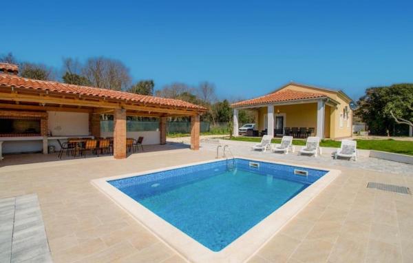 A la foto es mostra l'objecte 2 Bedroom Nice Home In Rovinj situat a la ciutat de Rovinj.