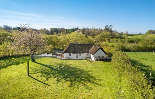 Na zdjęciu widoczny jest obiekt 2 Bedroom Cozy Home In Haarby położony w mieście Glamsbjerg.