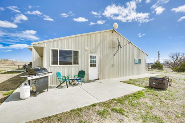 2 Mi To Dtwn Buffalo Mtn-view Retreat With Patio! - Wyoming