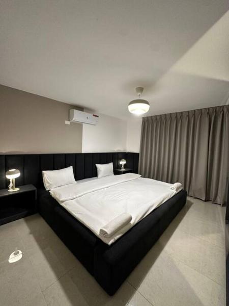 På bildet vises objektet Stylish Luxe Apartment F/R 0005 som ligger i byen Amman.