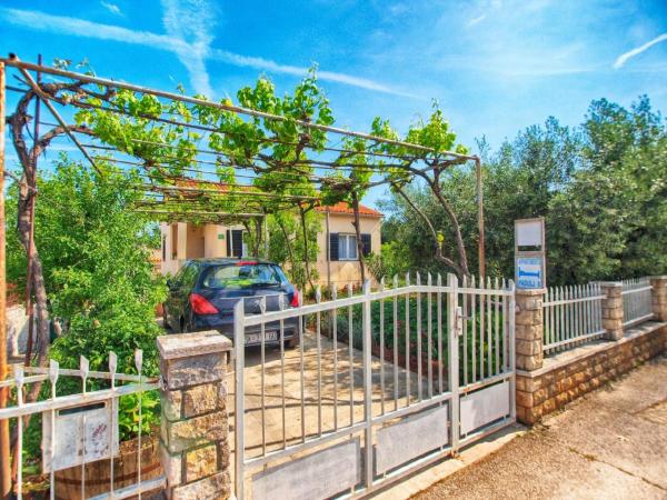 Nella foto è visibile l'oggetto Ferienwohnung für 4 Personen ca 45 qm in Pula-Fondole, Istrien Istrische Riviera situato nella città di Pola (Pula).