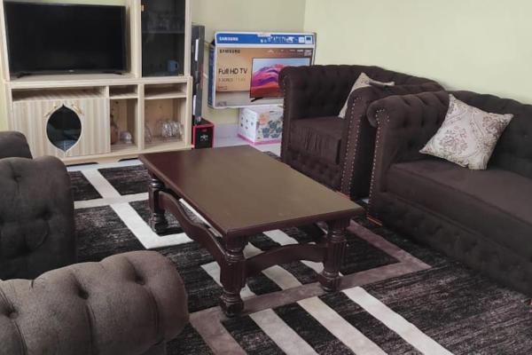 Cheerful 3 bedrooms HOME with an inbuilt hottub