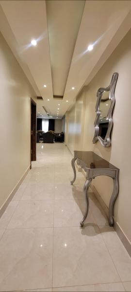 Nella foto è visibile l'oggetto Luxury apartments, Mohandiseen503 situato nella città di Il Cairo.
