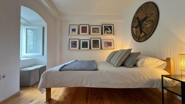 På billedet ses objektet Medieval Beachside Retreat beliggende i byen Risan.