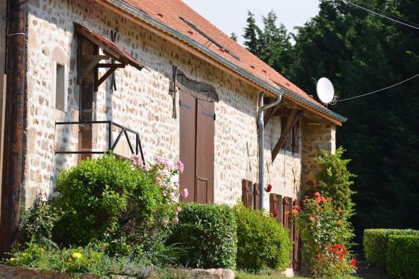 A la foto es mostra l'objecte Le Hameau du Château Bourgogne Morvan situat a la ciutat de Saint-André-en-Morvan.