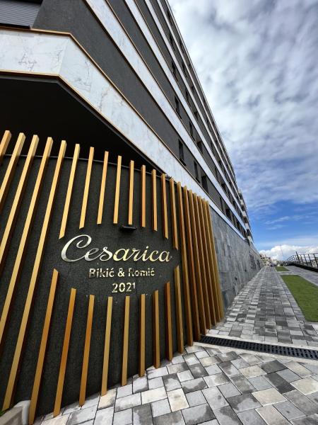 На фото показан объект Cesarica Apartment, расположенный в городе Сплит.