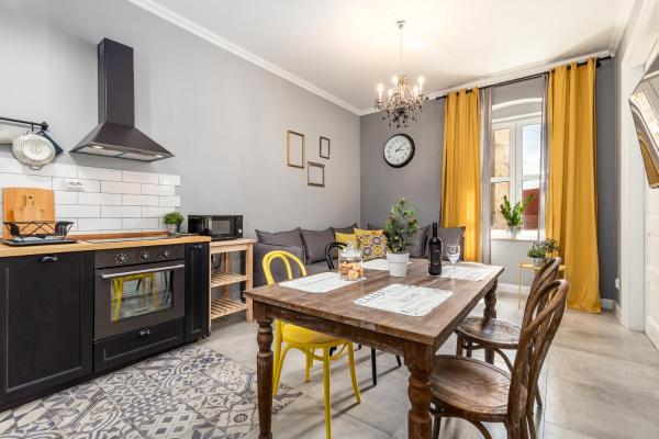 A la foto es mostra l'objecte Karolina apartments situat a la ciutat de Rijeka.