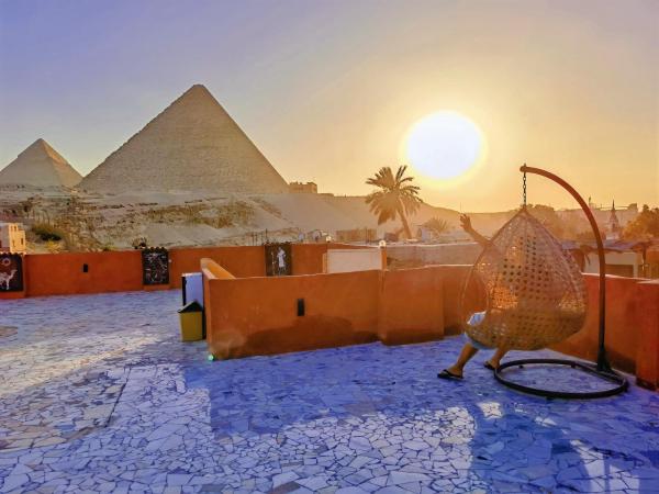 Nella foto è visibile l'oggetto Energy Of Pyramid Hotel situato nella città di Il Cairo.