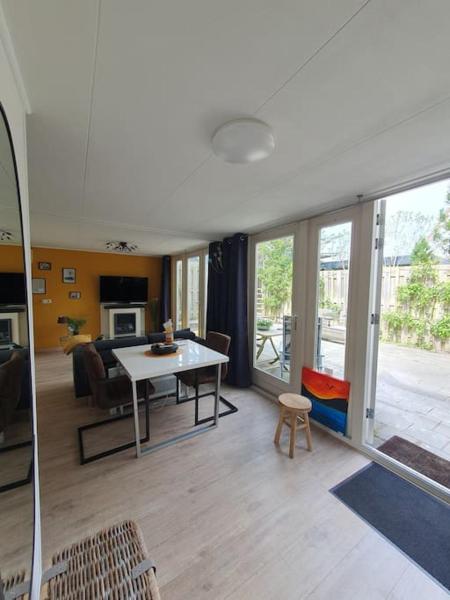 Auf dem Foto ist das Objekt Studio Watertoren met tuin en gratis parkeren in der Stadt Kloetinge zu sehen.